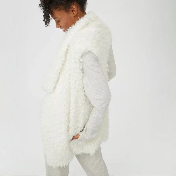 Offline by Aerie Sherpa Vest XS/S Ivory Longline Layering Cozy - Picture 3 of 9